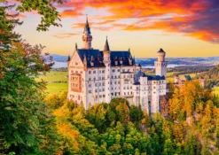 Puzzle 1000 el. Jesień w zamku Neuschwanstein / Niemcy