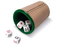 Zestaw do gry w kości: skórzany kubek + kości pokerowe 16 mm (674)